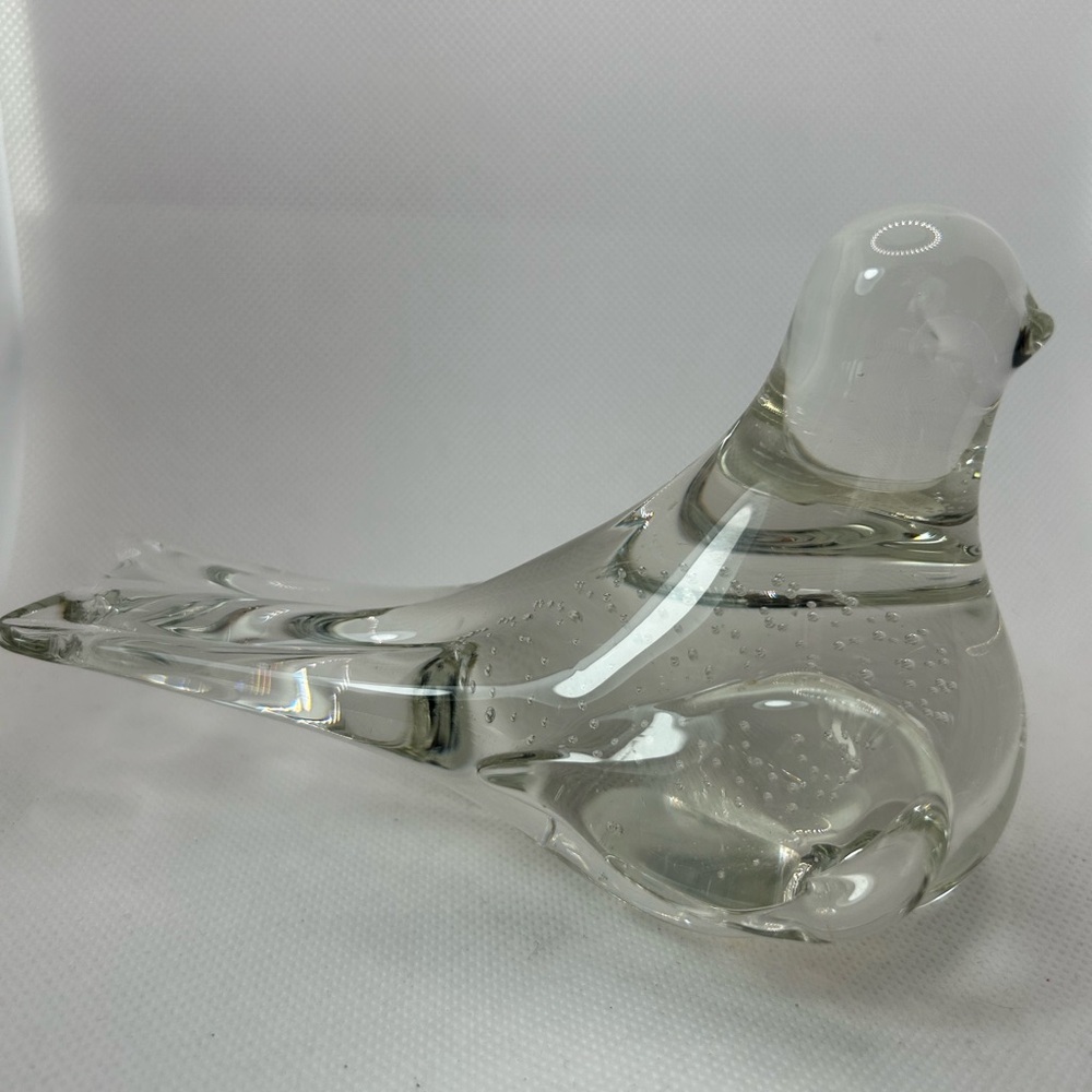 Vintage glass bird controlled bubbles polished bottom figurine